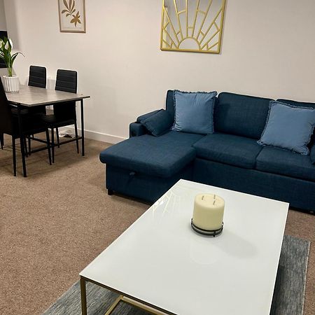 Failsworth Luxury Apartment With Free Parking By Daley Stays Manchester Exterior foto