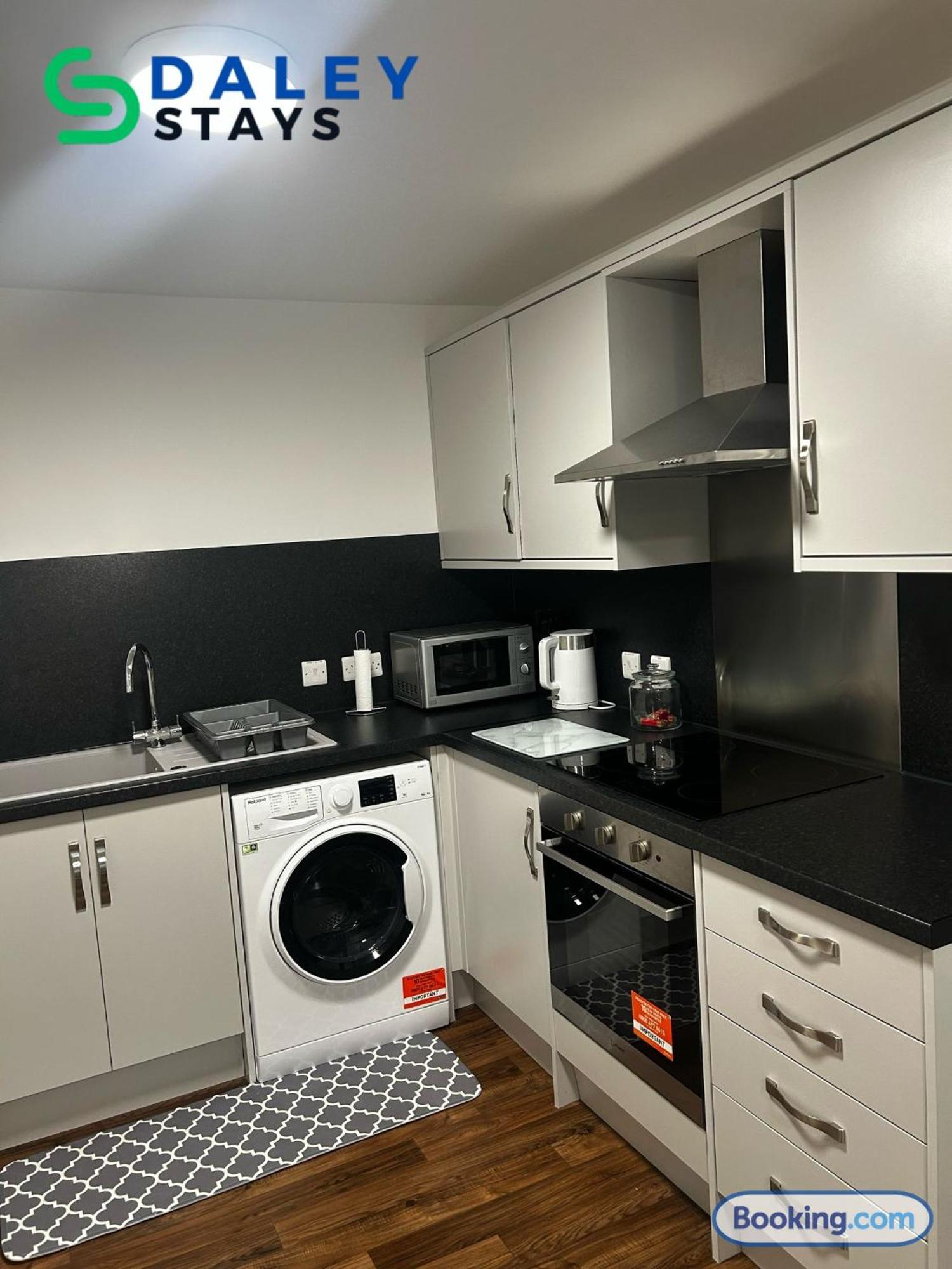 Failsworth Luxury Apartment With Free Parking By Daley Stays Manchester Exterior foto